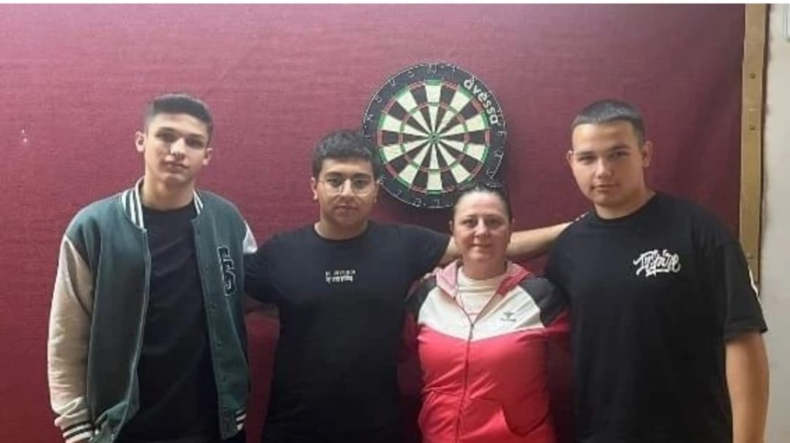 19 Mayıs Gençlik Turnuvası kapsamında okulumuz erkek Dart takımı ilçe birincisi olmuştur.